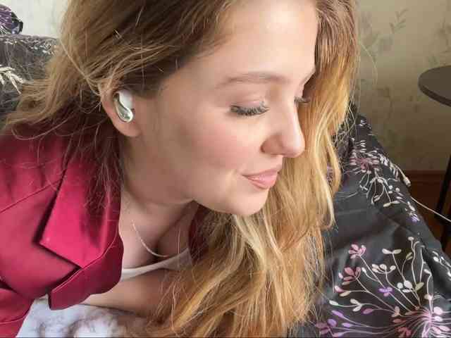 LapfulFluffX webcam