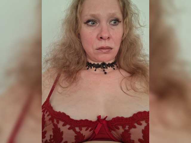 Anna303a live cam on BongaCams