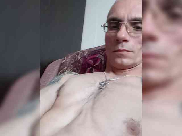 Andrei4003081