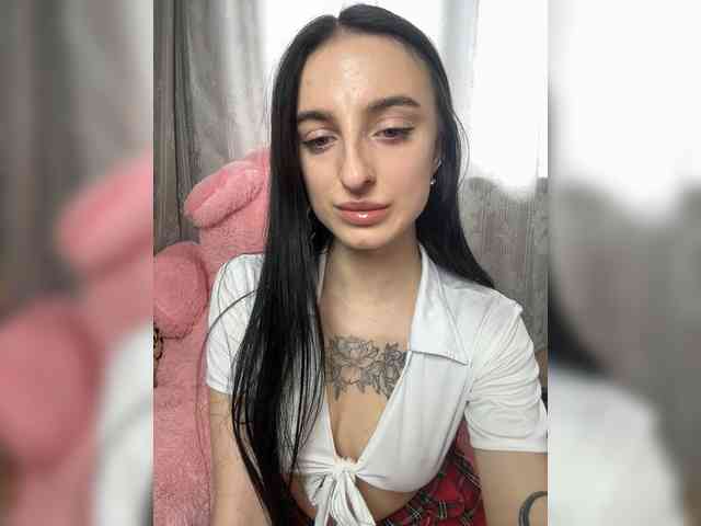 BabyDollMia1 webcam