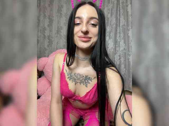 BabyDollMia1 webcam