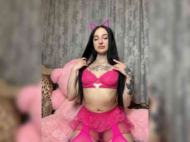 BabyDollMia1 webcam