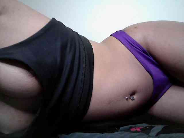 zipporah Live Webcam on BongaCams