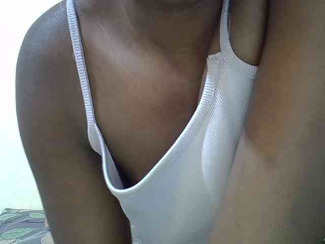 Shanice011 webcam