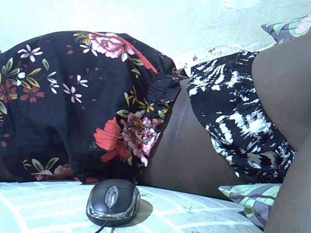 Shanice011 webcam