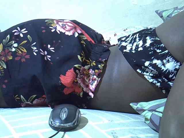 Shanice011 webcam