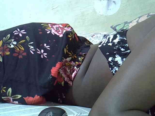 Shanice011 webcam
