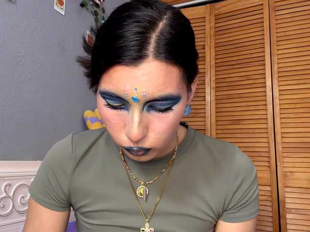 GriselRobenson live cam on BongaCams