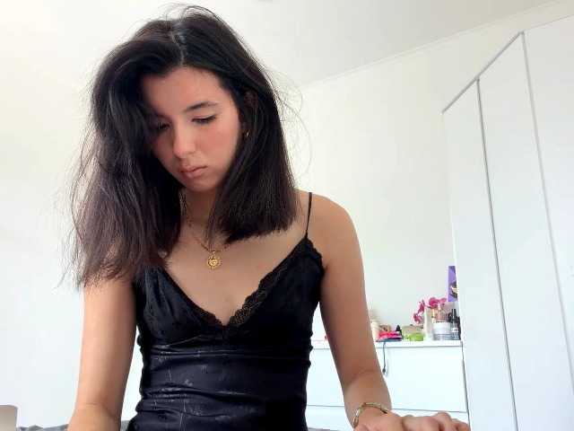 GriselRobenson live cam on BongaCams