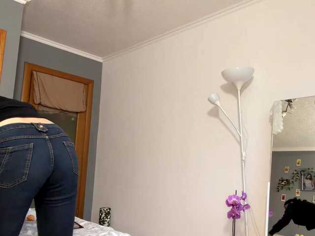 GriselRobenson live cam on BongaCams