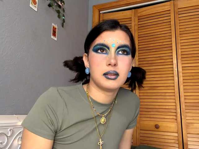 GriselRobenson live cam on BongaCams