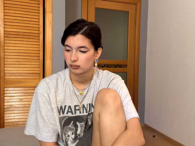 GriselRobenson live cam on BongaCams