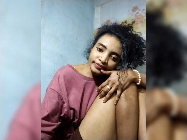Shanya12 live cam on BongaCams