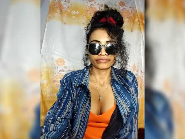 Shanya12 Cam en directo en BongaCams