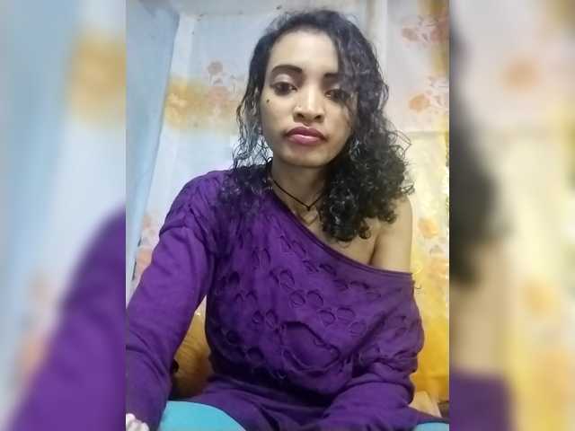 Shanya12 live cam on BongaCams