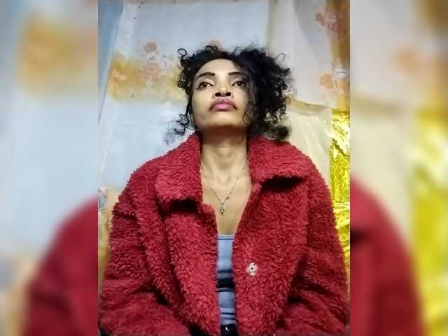 Shanya12 live cam on BongaCams