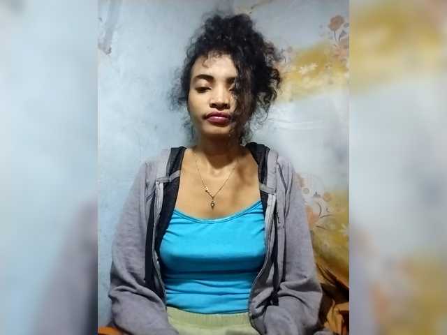 Shanya12 live cam on BongaCams