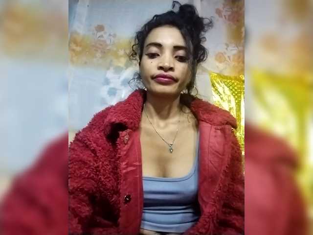 Shanya12 live cam on BongaCams