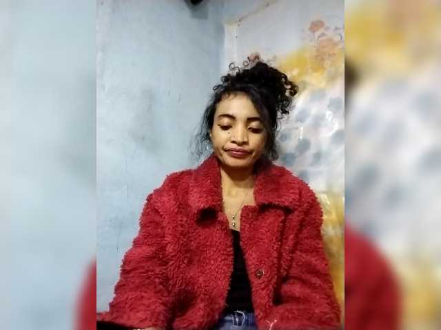Shanya12 live cam on BongaCams
