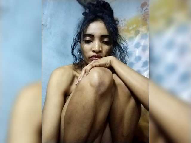 Shanya12 live cam on BongaCams