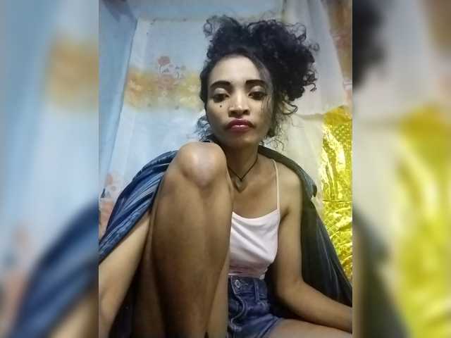 Shanya12 live cam on BongaCams