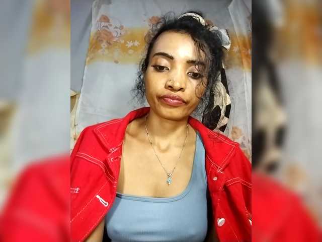 Shanya12 live cam on BongaCams