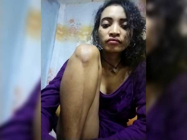 Shanya12 live cam on BongaCams