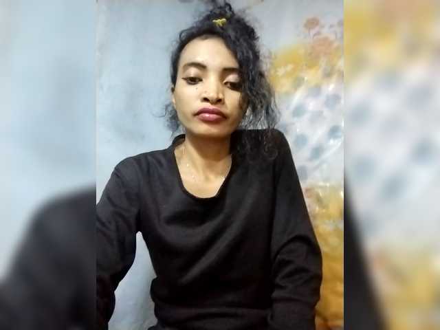 Shanya12 live cam on BongaCams