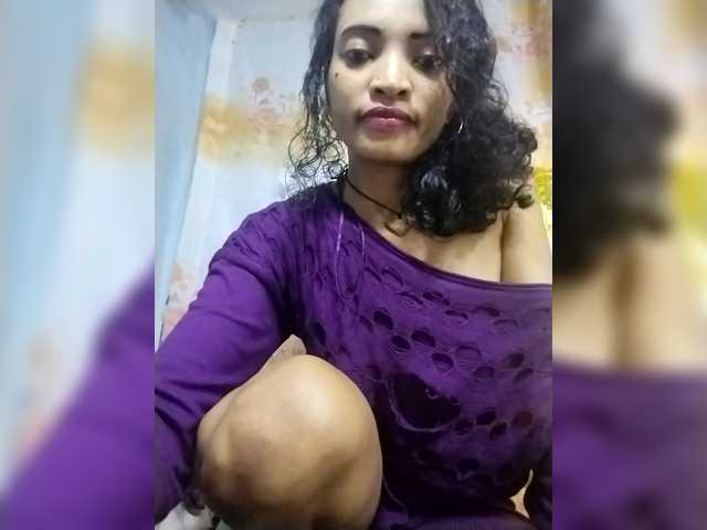 Shanya12 live cam on BongaCams