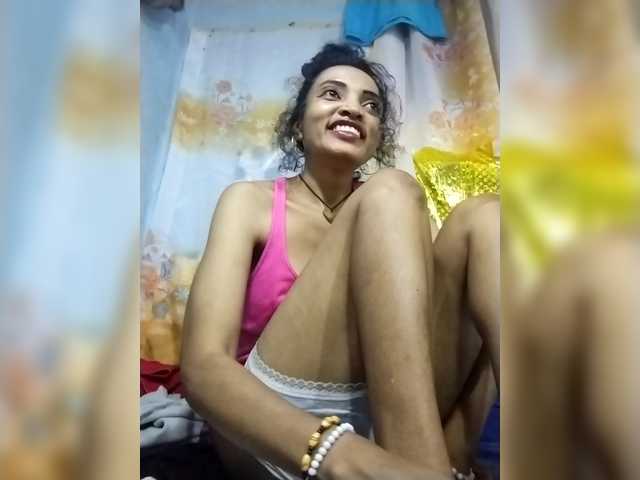 Shanya12 live cam on BongaCams