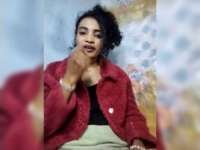 Shanya12 live cam on BongaCams