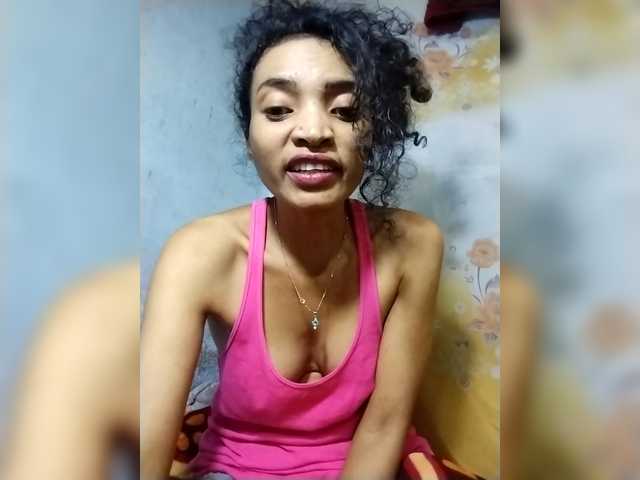 Shanya12 live cam on BongaCams