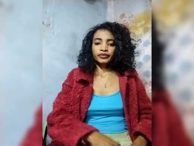 Shanya12 live cam on BongaCams