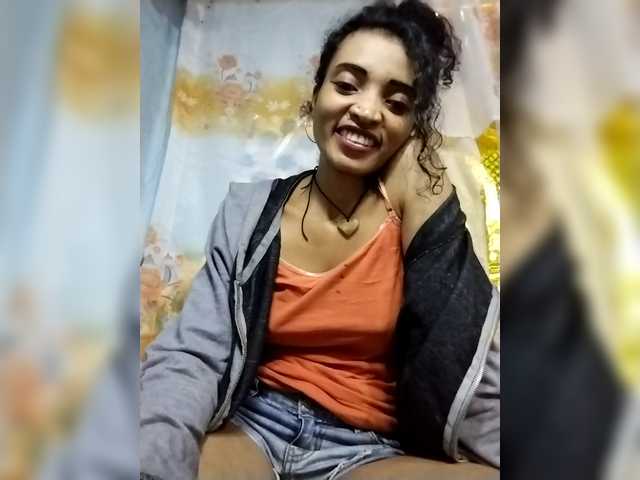 Shanya12 live cam on BongaCams