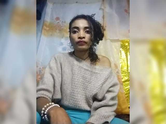Shanya12 live cam on BongaCams