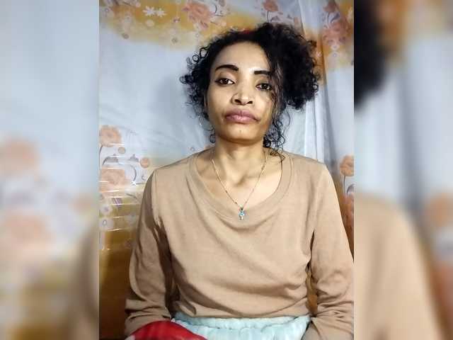 Shanya12 live cam on BongaCams