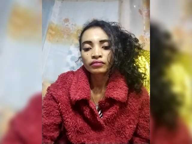 Shanya12 live cam on BongaCams