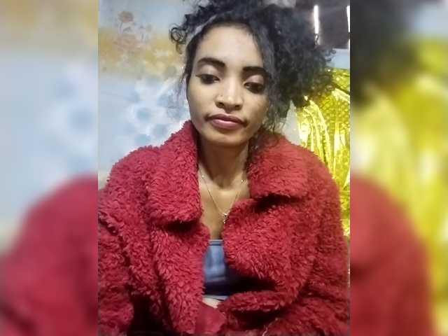 Shanya12 live cam on BongaCams