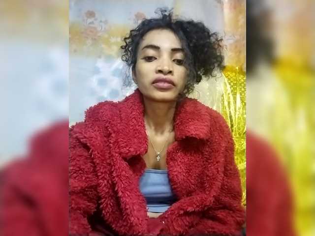 Shanya12 live cam on BongaCams