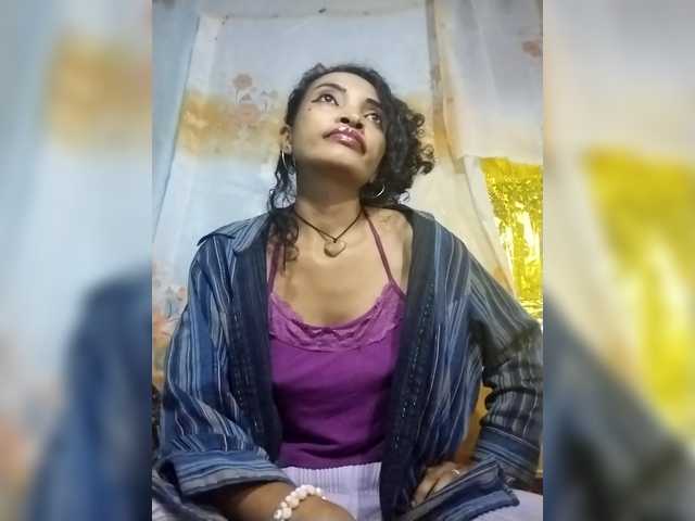 Shanya12 live cam on BongaCams