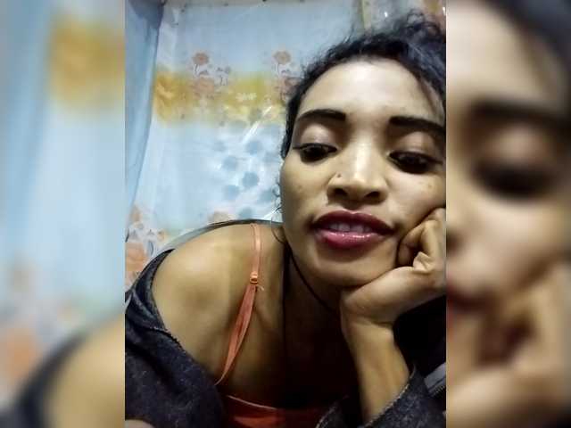 Shanya12 live cam on BongaCams