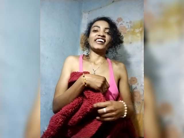Shanya12 live cam on BongaCams