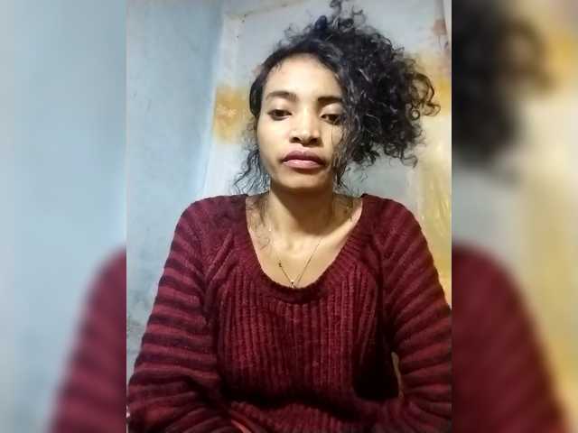 Shanya12 live cam on BongaCams