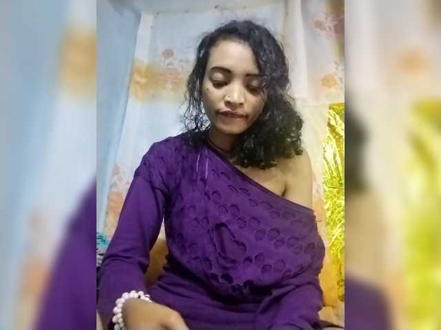 Shanya12 live cam on BongaCams