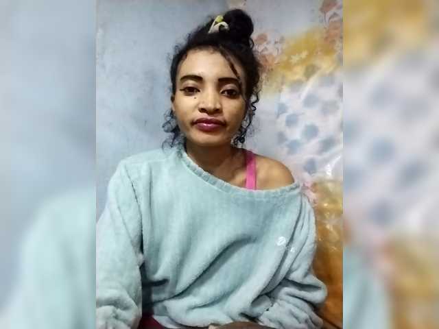 Shanya12 live cam on BongaCams