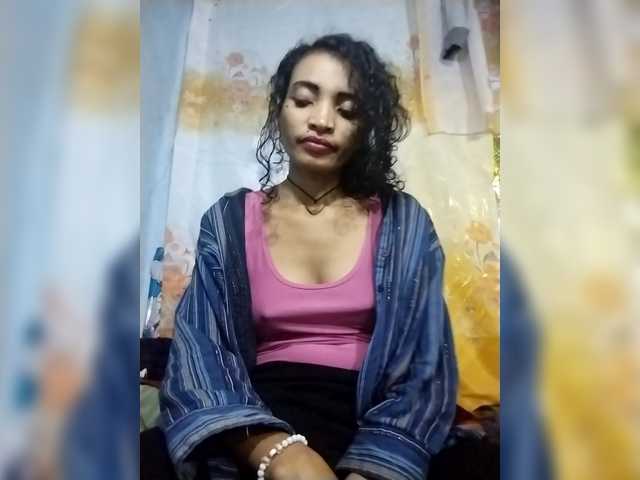 Shanya12 webcam