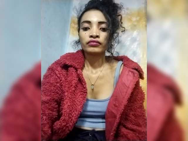 Shanya12 live cam on BongaCams