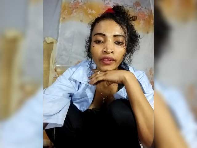 Shanya12 live webcam show