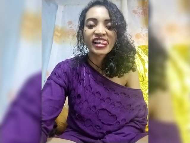 Shanya12 live cam on BongaCams
