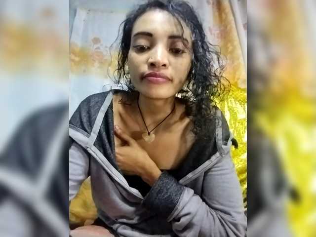 Shanya12 live cam on BongaCams